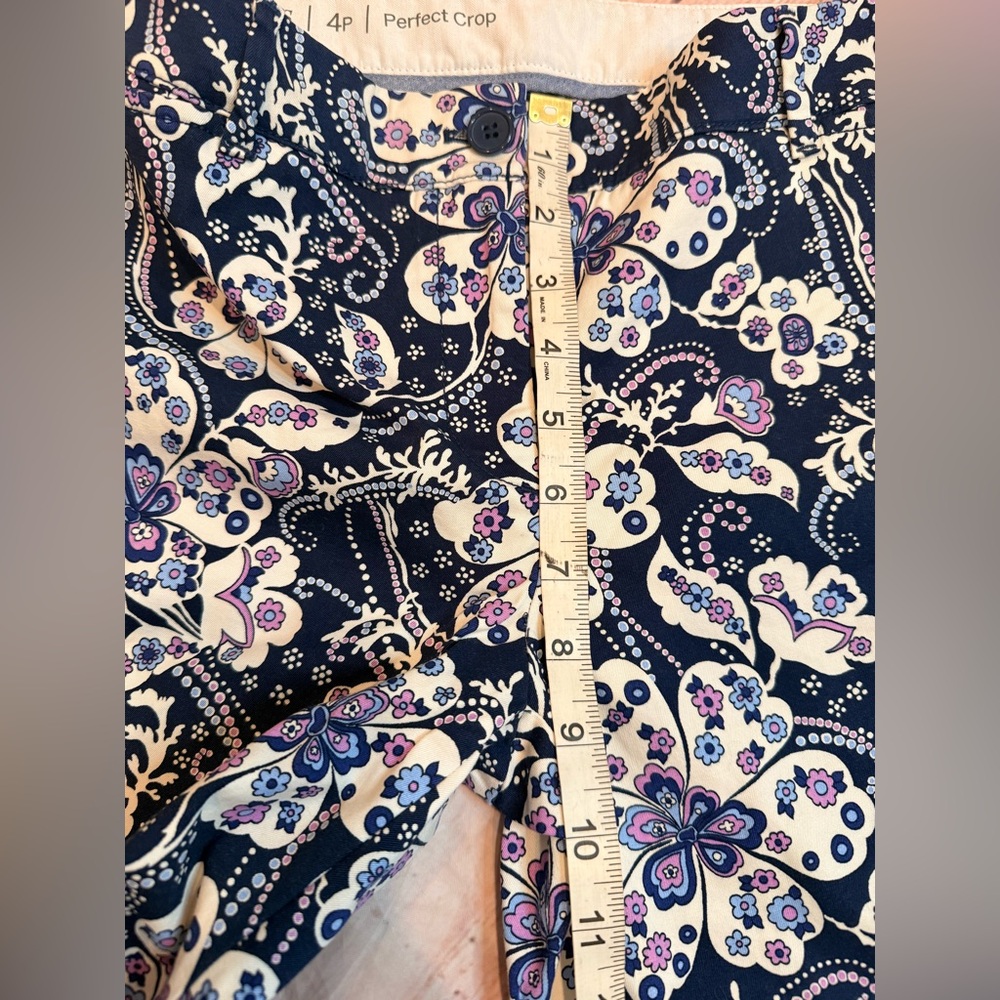 Talbots Women’s The Perfect Crop Pants Blue Purple Floral Print Size 4P - Picture 9 of 9